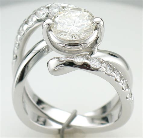 ring design for women - unusual ring designs for women.